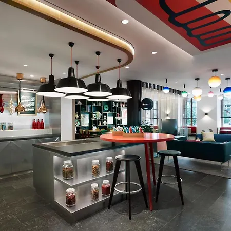 Hotel Citizenm 4*