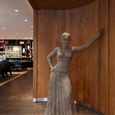 Citizenm 4*