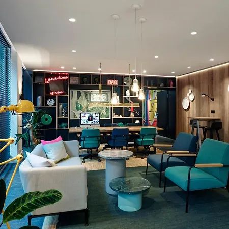Citizenm 4*